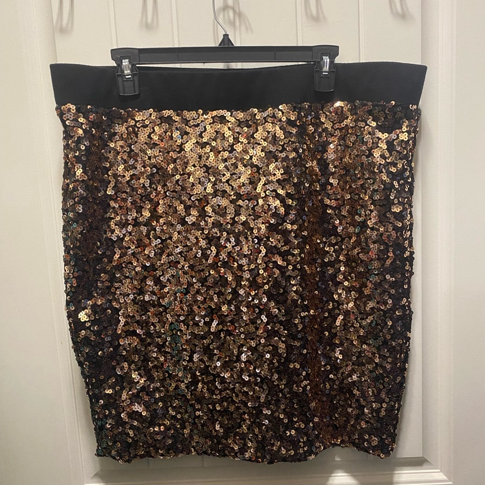 Torrid Black w/ Gold/Copper Sequin Pencil Skirt 2